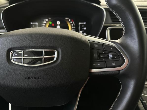 Geely Atlas Pro с пробегом 2022 года, цена 1 860 000 рублей, 75188 км, внедорожник, Автокод Объявления