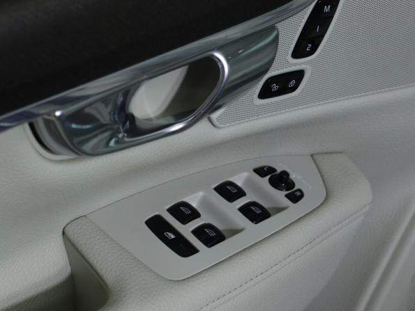 Volvo V90 Cross Country I с пробегом 2017 года, цена 3 275 000 рублей, 120606 км, универсал, Автокод Объявления