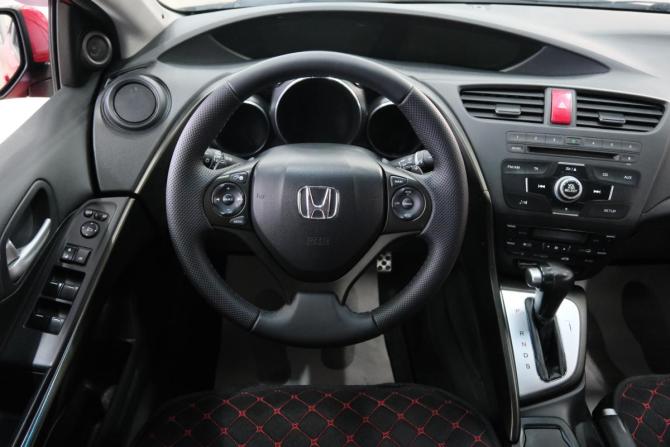 Honda Civic IX с пробегом 2013 года, цена 1 299 000 рублей, 210000 км, хэтчбек, Автокод Объявления