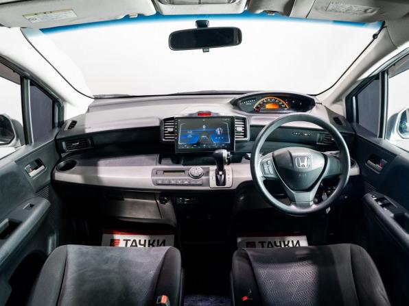 Honda Freed I с пробегом 2010 года, цена 930 000 рублей, 111231 км, компактвэн, Автокод Объявления