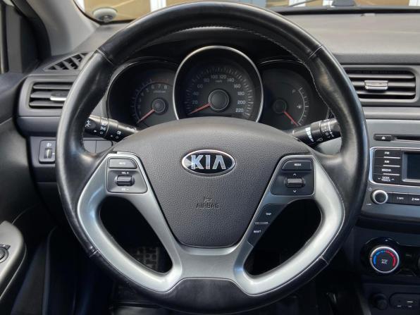 Kia Rio III Рестайлинг с пробегом 2017 года, цена 1 095 000 рублей, 108000 км, седан, Автокод Объявления