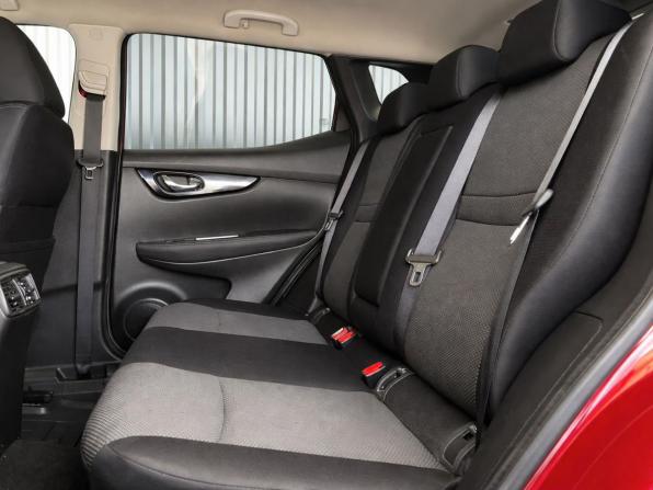 Nissan Qashqai II с пробегом 2015 года, цена 1 397 000 рублей, 136613 км, внедорожник, Автокод Объявления