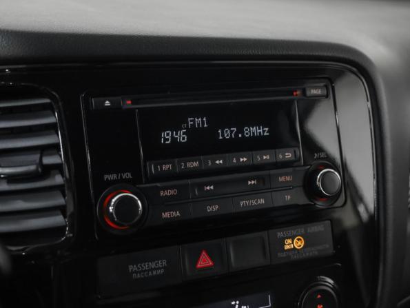 Mitsubishi Outlander III Рестайлинг 2 с пробегом 2016 года, цена 2 016 000 рублей, 38000 км, внедорожник, Автокод Объявления