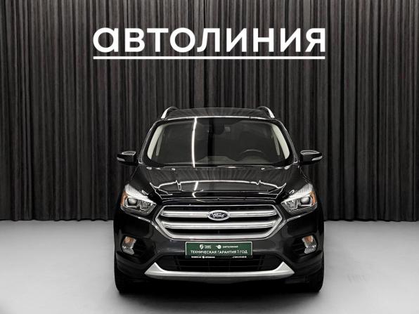 Ford Kuga II Рестайлинг с пробегом 2017 года, цена 1 450 000 рублей, 132000 км, внедорожник, Автокод Объявления