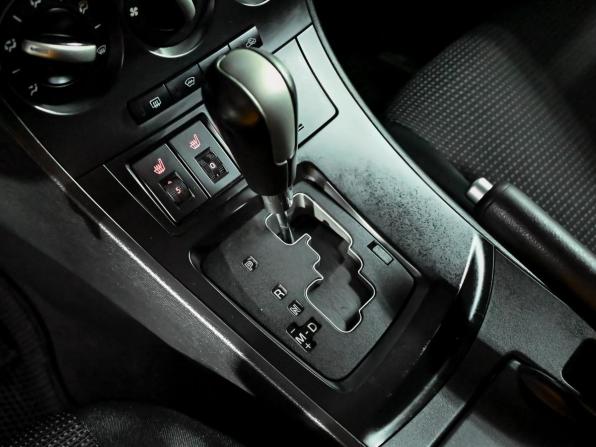 Mazda 3 II (BL) Рестайлинг с пробегом 2012 года, цена 1 000 000 рублей, 194758 км, хэтчбек, Автокод Объявления