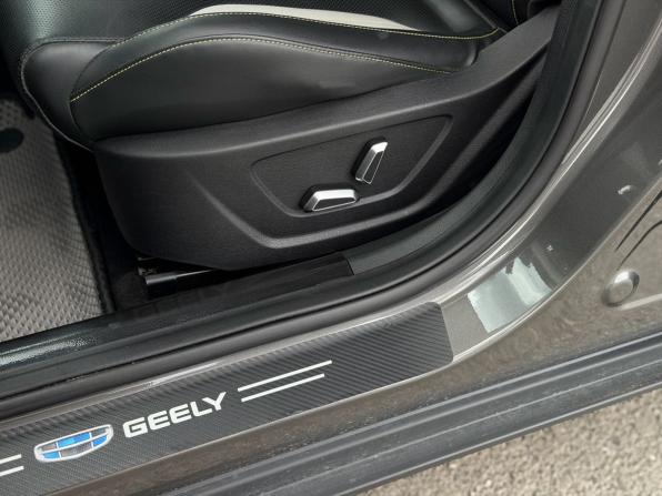 Geely Coolray I Рестайлинг с пробегом 2023 года, цена 2 070 000 рублей, 47300 км, внедорожник, Автокод Объявления