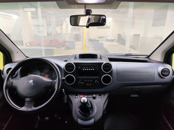 Peugeot Partner II Рестайлинг с пробегом 2012 года, цена 550 000 рублей, 368000 км, компактвэн, Автокод Объявления