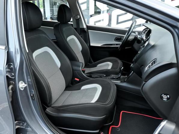 Kia Ceed II Рестайлинг с пробегом 2017 года, цена 1 260 000 рублей, 125411 км, хэтчбек, Автокод Объявления