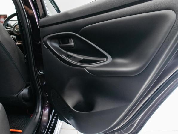 Toyota Yaris IV с пробегом 2020 года, цена 1 500 000 рублей, 37225 км, хэтчбек, Автокод Объявления