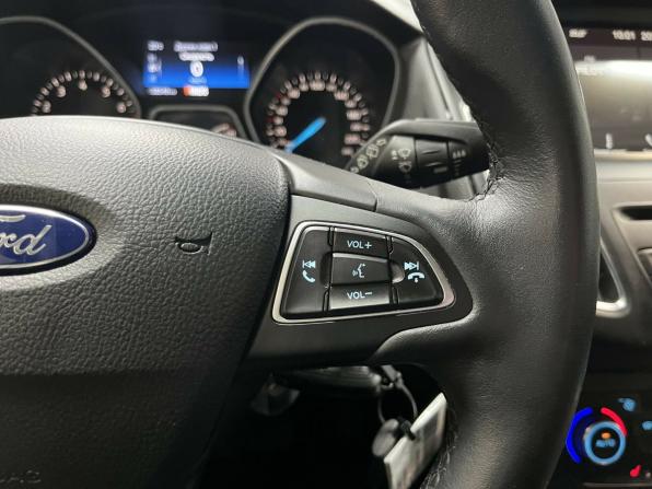 Ford Focus III Рестайлинг с пробегом 2019 года, цена 1 320 000 рублей, 58549 км, хэтчбек, Автокод Объявления