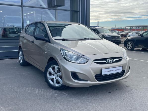 Hyundai Solaris I с пробегом 2011 года, цена 640 000 рублей, 115500 км, хэтчбек, Автокод Объявления