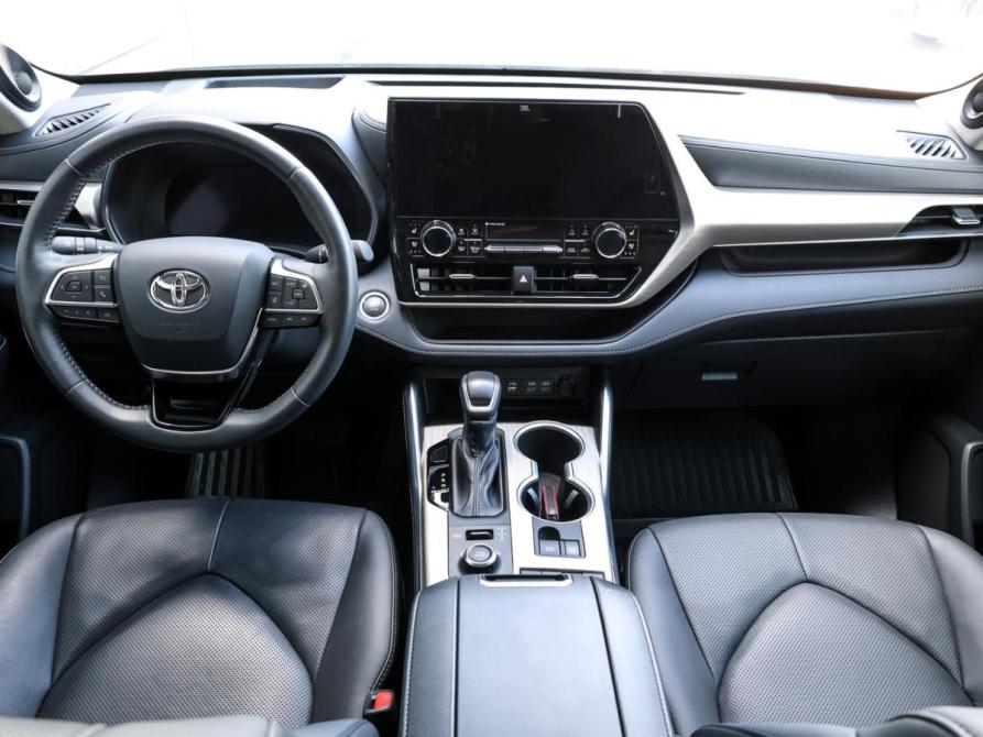 Toyota Highlander IV (XU70) Москва  - изображение 16