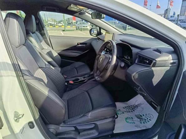 Toyota Corolla XI (E160 E170 E180) Рестайлинг 1 с пробегом 2019 года, цена 2 050 000 рублей, 24000 км, седан, Автокод Объявления