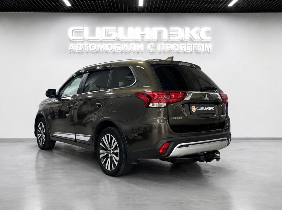 Mitsubishi Outlander III Рестайлинг 3 Кемерово  - изображение 4