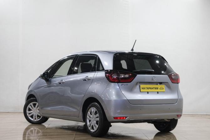 Honda Fit IV с пробегом 2022 года, цена 1 299 000 рублей, 33200 км, хэтчбек, Автокод Объявления