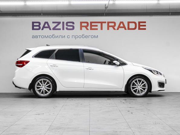 Kia Ceed II Рестайлинг с пробегом 2018 года, цена 1 290 000 рублей, 239600 км, хэтчбек, Автокод Объявления