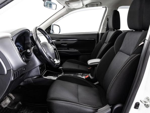 Mitsubishi Outlander III Рестайлинг 3 с пробегом 2020 года, цена 1 999 000 рублей, 158435 км, внедорожник, Автокод Объявления