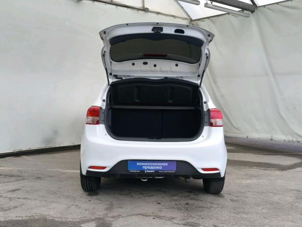 Kia Rio III Рестайлинг с пробегом 2015 года, цена 920 000 рублей, 192182 км, хэтчбек, Автокод Объявления