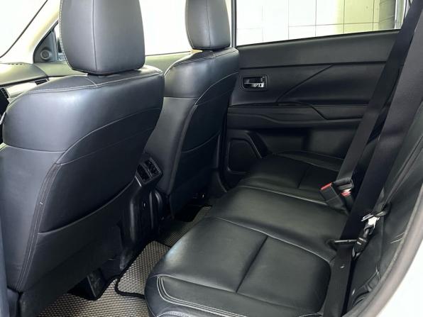 Mitsubishi Outlander III Рестайлинг 3 с пробегом 2019 года, цена 2 499 000 рублей, 120720 км, внедорожник, Автокод Объявления