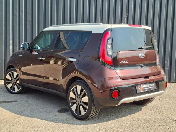 Kia Soul II Рестайлинг с пробегом 2018 года, цена 1 720 000 рублей, 102111 км, хэтчбек, Автокод Объявления