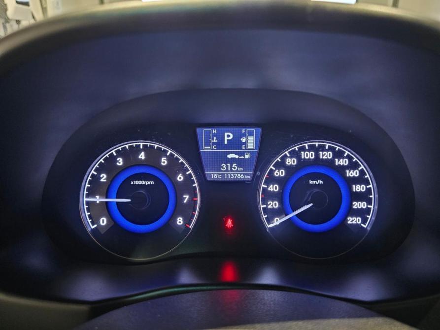 Hyundai Solaris I Рестайлинг Москва  - изображение 8