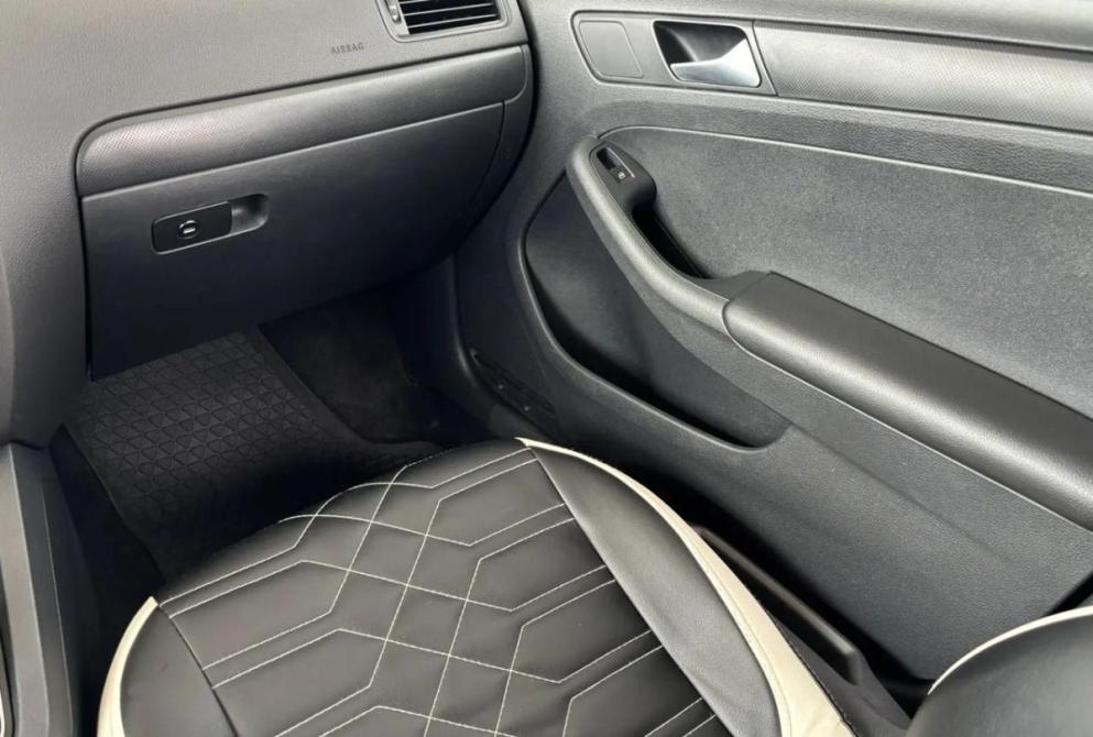 Volkswagen Jetta VI Киров  - изображение 13