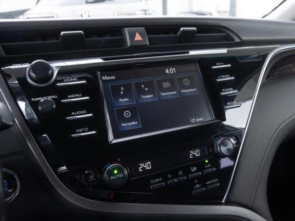 Toyota Camry VIII (XV70) с пробегом 2018 года, цена 2 649 000 рублей, 105895 км, седан, Автокод Объявления