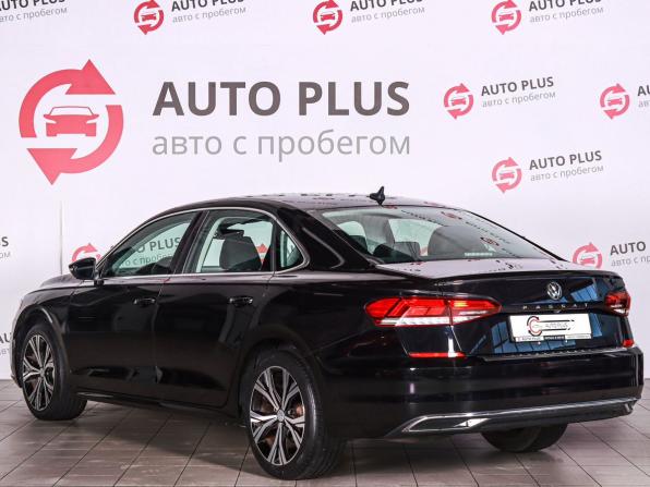 Volkswagen Passat B8 Рестайлинг с пробегом 2021 года, цена 2 450 000 рублей, 53400 км, седан, Автокод Объявления