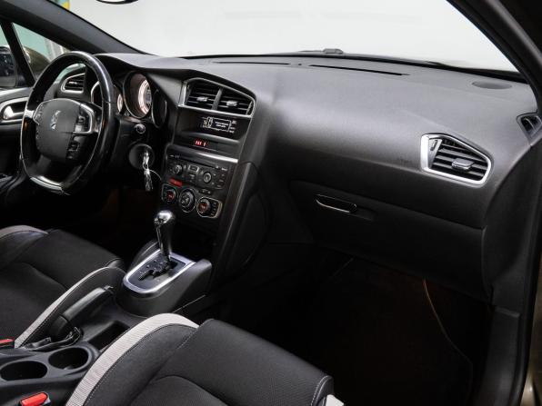 Citroen DS4 с пробегом 2012 года, цена 865 000 рублей, 152731 км, хэтчбек, Автокод Объявления