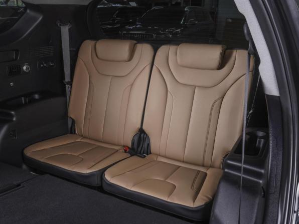 Hyundai Santa Fe IV Рестайлинг с пробегом 2023 года, цена 4 570 000 рублей, 31460 км, внедорожник, Автокод Объявления