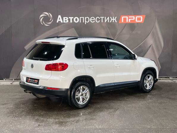 Volkswagen Tiguan I Рестайлинг с пробегом 2011 года, цена 815 000 рублей, 241013 км, внедорожник, Автокод Объявления