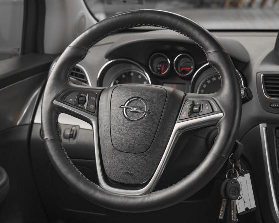 Opel Mokka I с пробегом 2014 года, цена 1 099 000 рублей, 135600 км, внедорожник, Автокод Объявления