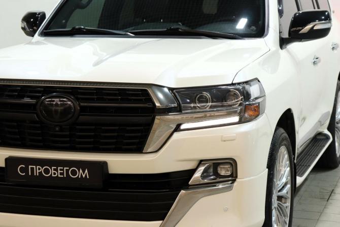 Toyota Land Cruiser 200 Series Рестайлинг 2 с пробегом 2020 года, цена 8 299 000 рублей, 267617 км, внедорожник, Автокод Объявления