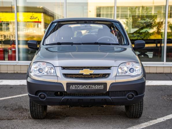 Chevrolet Niva I Рестайлинг с пробегом 2015 года, цена 738 000 рублей, 42729 км, внедорожник, Автокод Объявления