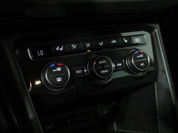 Volkswagen Tiguan II с пробегом 2017 года, цена 2 249 700 рублей, 166604 км, внедорожник, Автокод Объявления