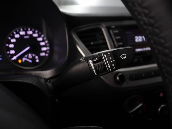 Hyundai Solaris II с пробегом 2019 года, цена 1 350 000 рублей, 106665 км, седан, Автокод Объявления