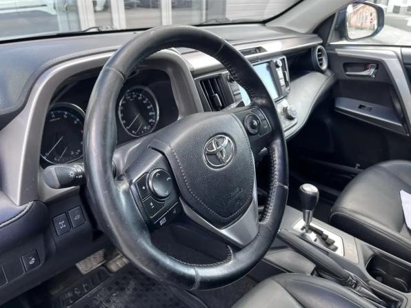 Toyota RAV4 IV (XA40) Рестайлинг с пробегом 2017 года, цена 2 200 000 рублей, 151780 км, внедорожник, Автокод Объявления
