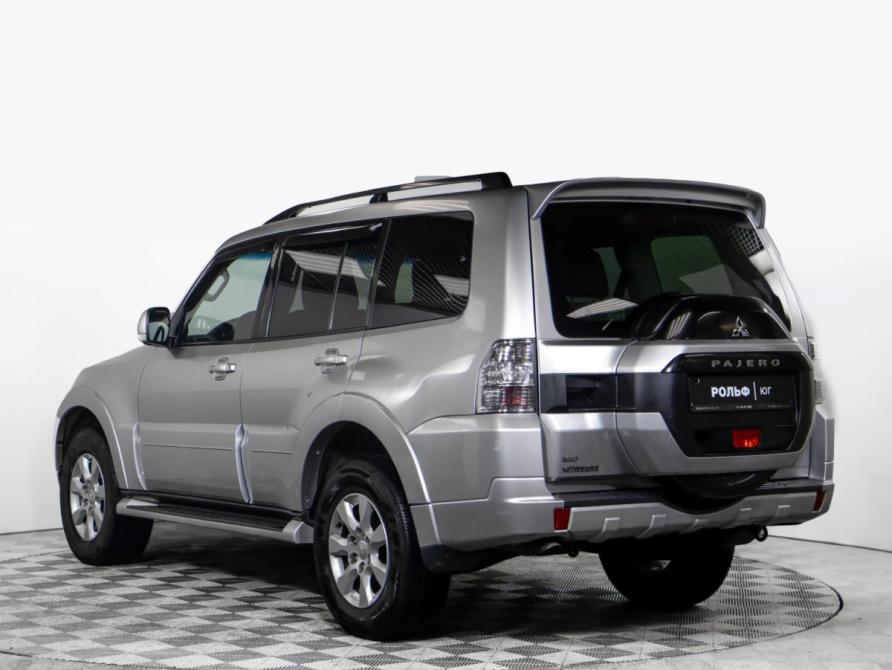 Mitsubishi Pajero IV Рестайлинг 2 Москва  - изображение 5