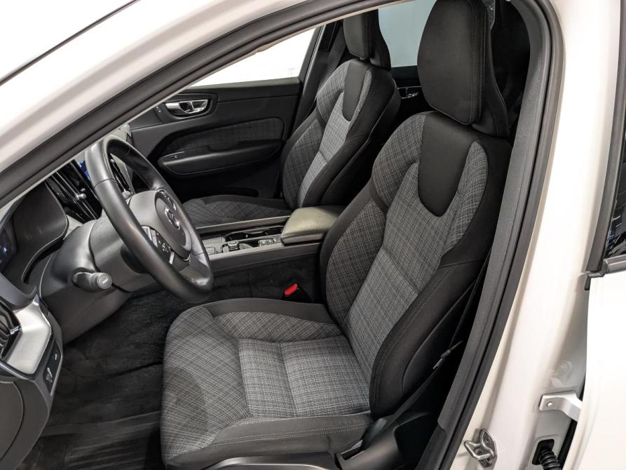 Volvo XC60 II Рестайлинг Санкт-Петербург  - изображение 20