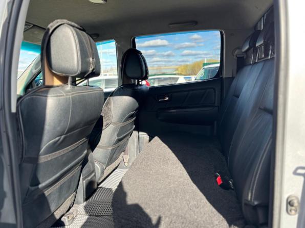 Toyota Hilux VII Рестайлинг с пробегом 2014 года, цена 2 600 000 рублей, 251639 км, пикап, Автокод Объявления