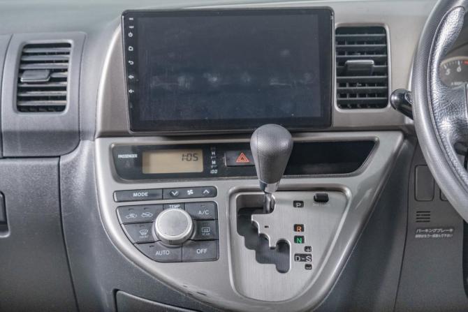 Toyota Wish I Рестайлинг с пробегом 2008 года, цена 1 129 000 рублей, 239000 км, компактвэн, Автокод Объявления