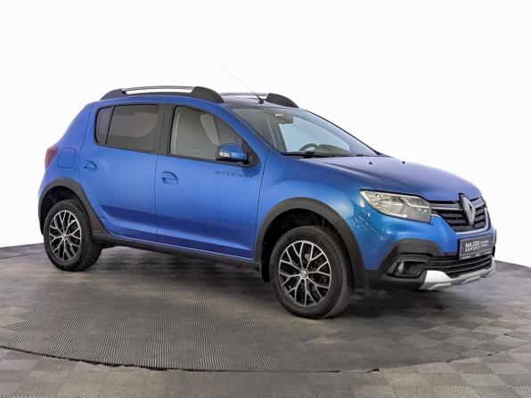 Renault Sandero II Рестайлинг с пробегом 2022 года, цена 1 370 000 рублей, 71983 км, хэтчбек, Автокод Объявления