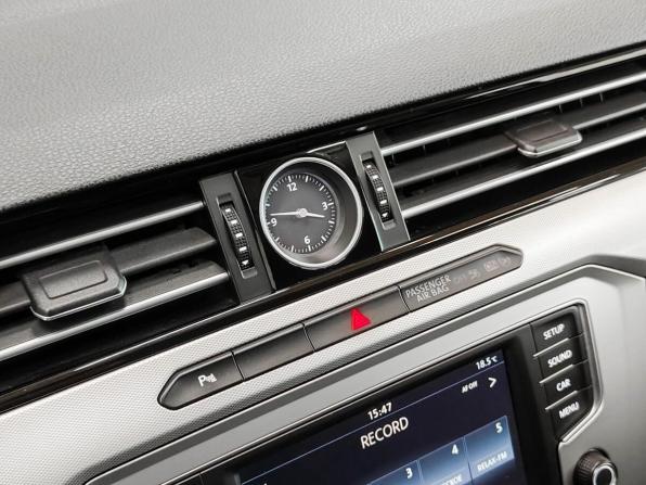 Volkswagen Passat B8 с пробегом 2016 года, цена 1 740 000 рублей, 89421 км, седан, Автокод Объявления