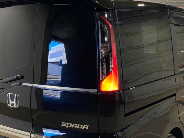 Honda Stepwgn V Рестайлинг с пробегом 2019 года, цена 2 370 000 рублей, 64550 км, минивэн, Автокод Объявления
