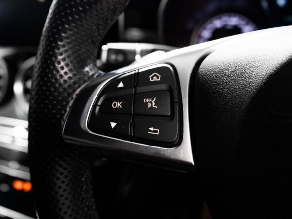 Mercedes-Benz C-Класс IV (W205) с пробегом 2018 года, цена 2 000 000 рублей, 63404 км, седан, Автокод Объявления