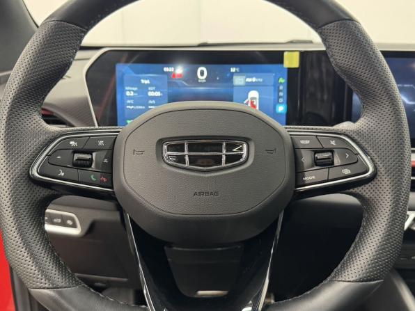 Geely Coolray I Рестайлинг с пробегом 2023 года, цена 2 100 000 рублей, 28268 км, внедорожник, Автокод Объявления