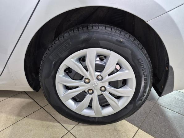 Hyundai Solaris II с пробегом 2018 года, цена 1 305 000 рублей, 158000 км, седан, Автокод Объявления