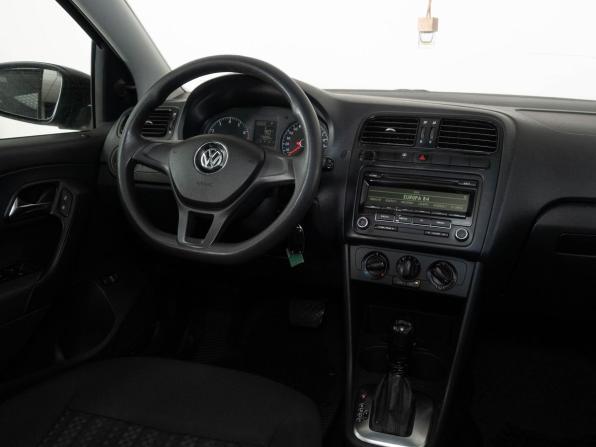 Volkswagen Polo V Рестайлинг с пробегом 2016 года, цена 770 000 рублей, 178000 км, седан, Автокод Объявления