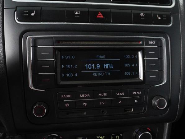 Volkswagen Polo V с пробегом 2013 года, цена 915 000 рублей, 247286 км, седан, Автокод Объявления