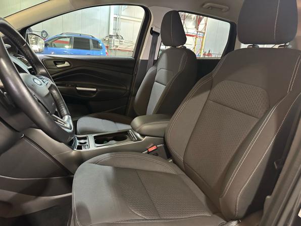 Ford Kuga II Рестайлинг с пробегом 2017 года, цена 1 475 000 рублей, 117268 км, внедорожник, Автокод Объявления